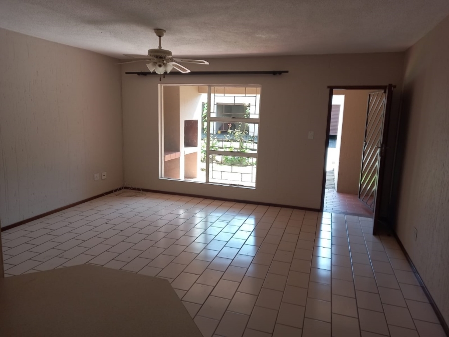 2 Bedroom Property for Sale in Vanderbijlpark SW 5 Gauteng