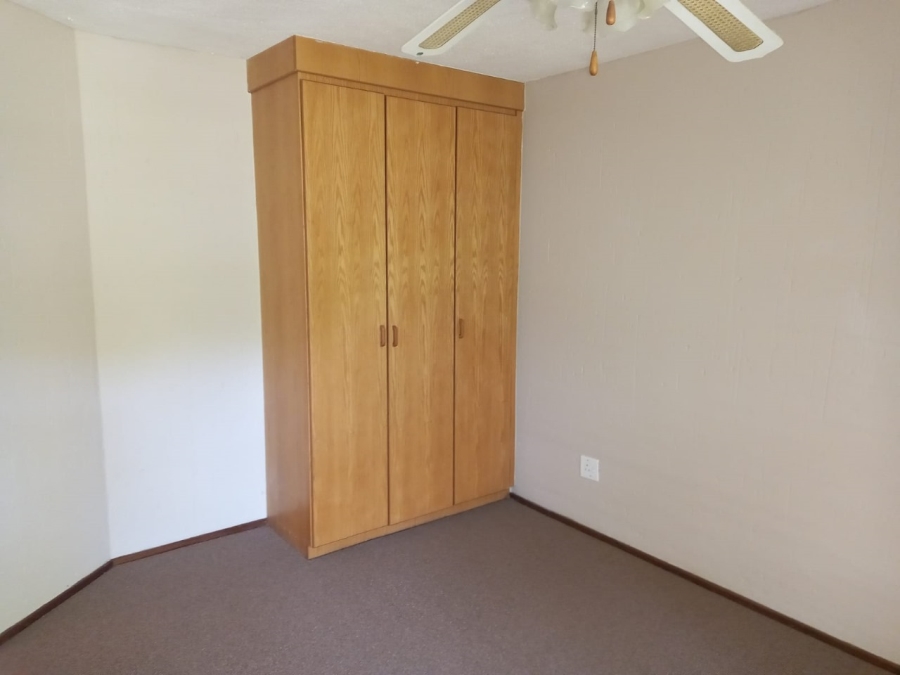 2 Bedroom Property for Sale in Vanderbijlpark SW 5 Gauteng
