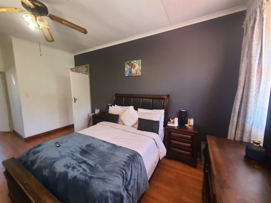 4 Bedroom Property for Sale in Vanderbijlpark SW 5 Gauteng