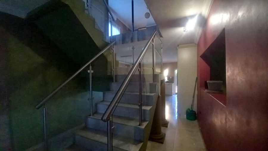 6 Bedroom Property for Sale in Vanderbijlpark SE 4 Gauteng