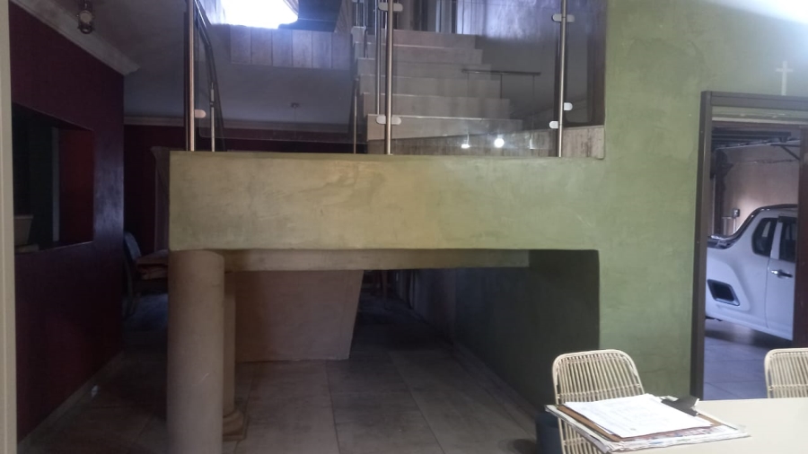 6 Bedroom Property for Sale in Vanderbijlpark SE 4 Gauteng