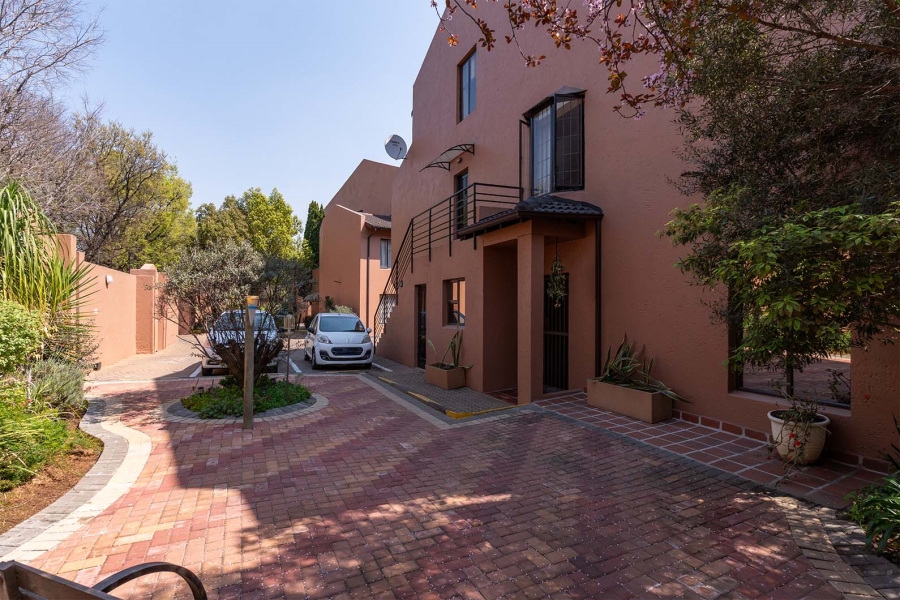 2 Bedroom Property for Sale in Buurendal Gauteng