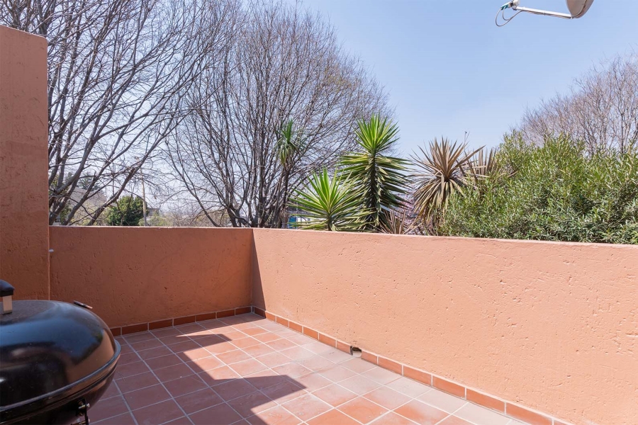 2 Bedroom Property for Sale in Buurendal Gauteng