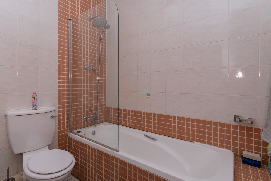 2 Bedroom Property for Sale in Buurendal Gauteng