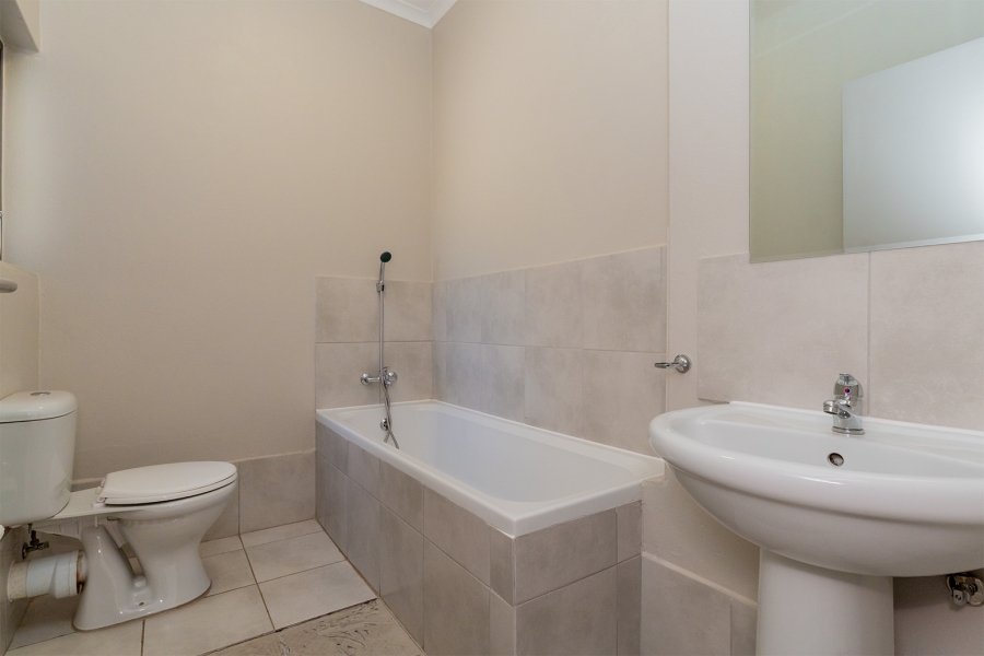 2 Bedroom Property for Sale in Brentwood Park Gauteng