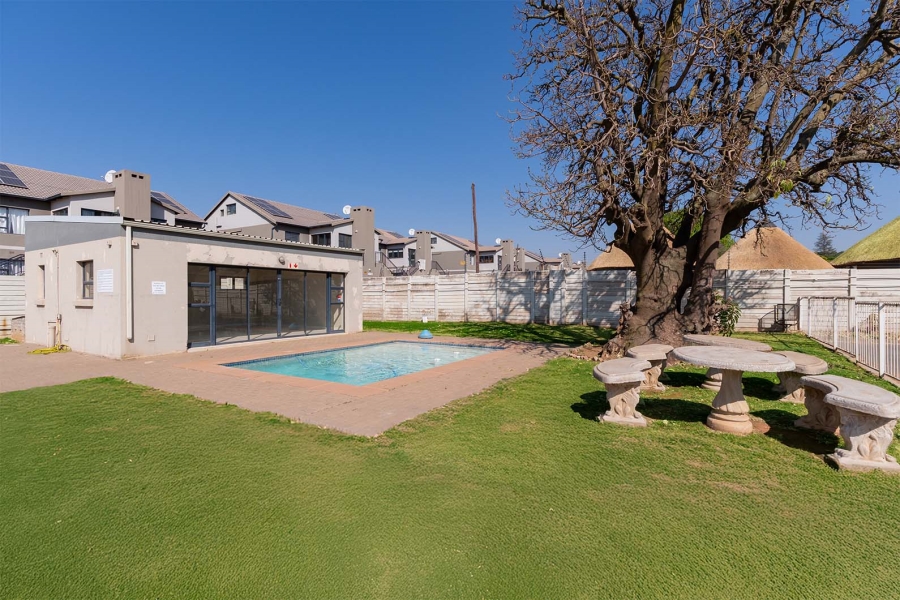 2 Bedroom Property for Sale in Brentwood Park Gauteng