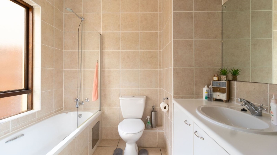 2 Bedroom Property for Sale in Bryanston Gauteng