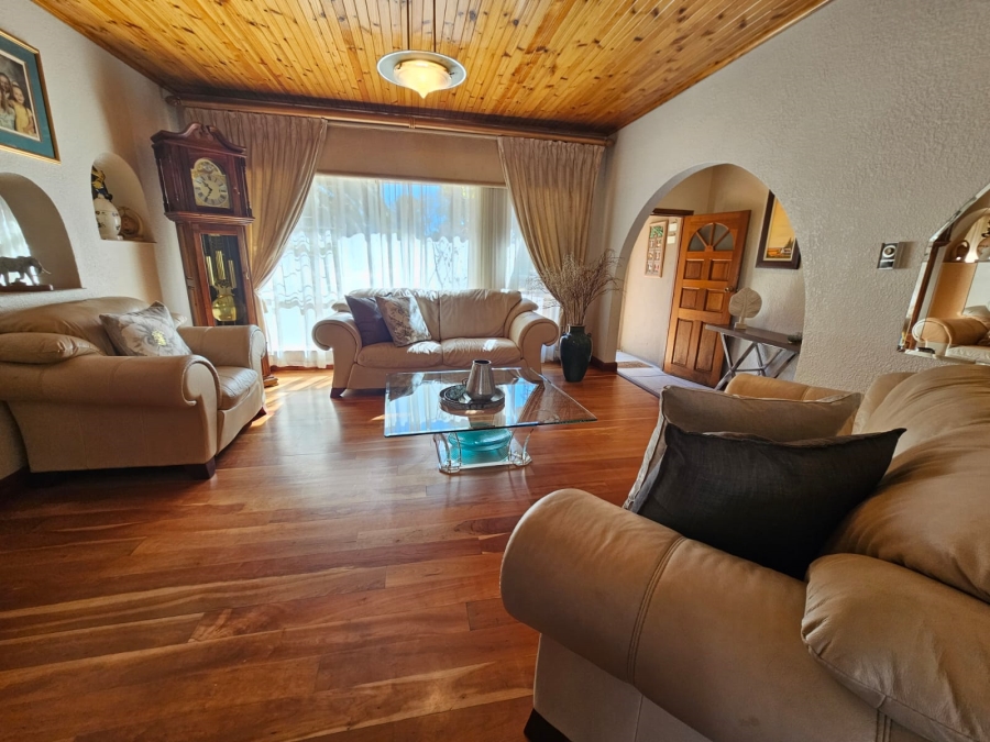4 Bedroom Property for Sale in Brackenhurst Gauteng