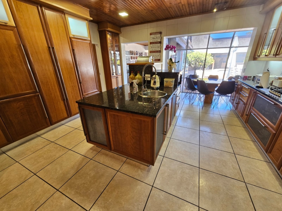 4 Bedroom Property for Sale in Brackenhurst Gauteng