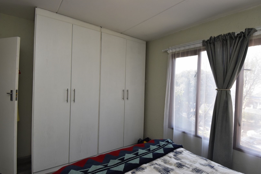 2 Bedroom Property for Sale in Bromhof Gauteng