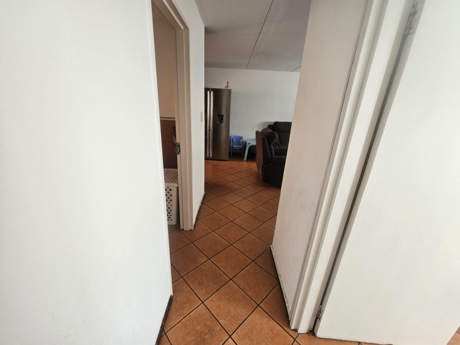 2 Bedroom Property for Sale in Albertsdal Gauteng