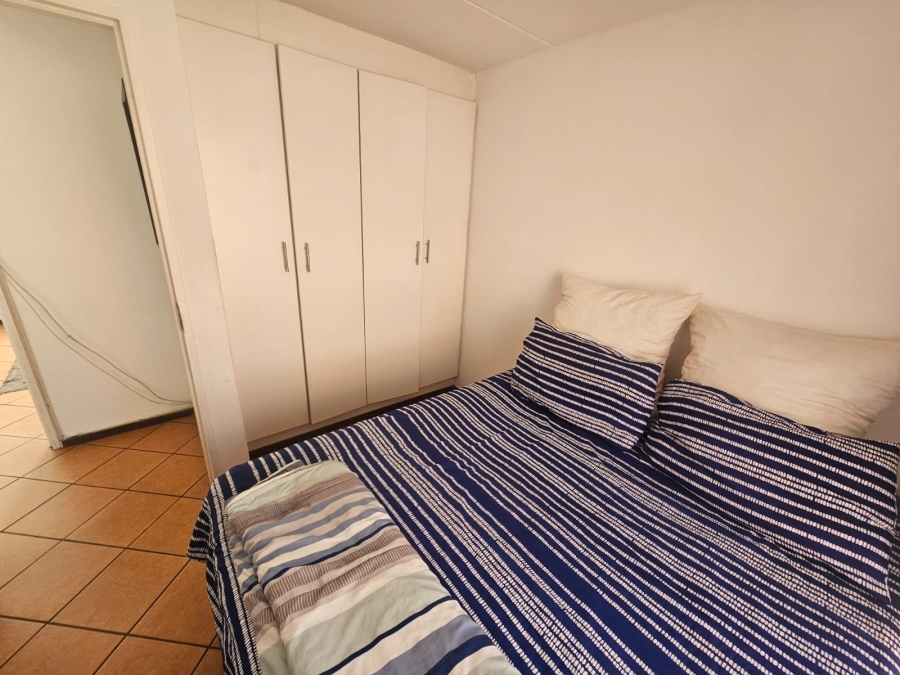 2 Bedroom Property for Sale in Albertsdal Gauteng
