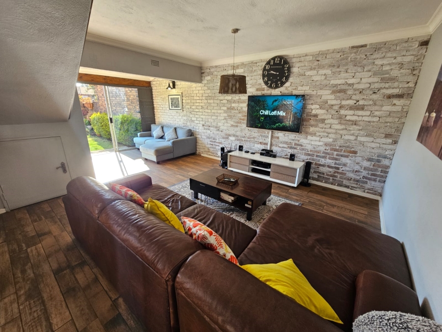 3 Bedroom Property for Sale in Brackenhurst Gauteng