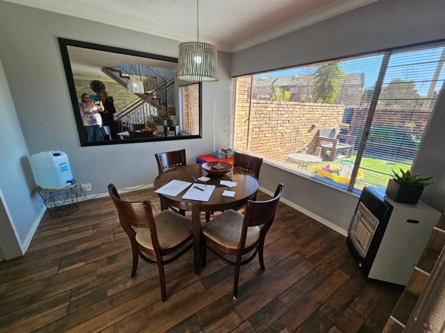 3 Bedroom Property for Sale in Brackenhurst Gauteng