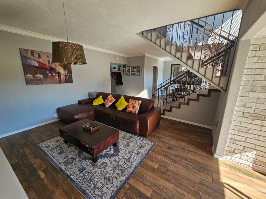 3 Bedroom Property for Sale in Brackenhurst Gauteng