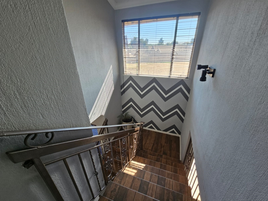 3 Bedroom Property for Sale in Brackenhurst Gauteng