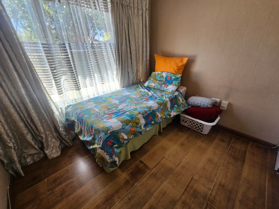 4 Bedroom Property for Sale in Verwoerdpark Gauteng