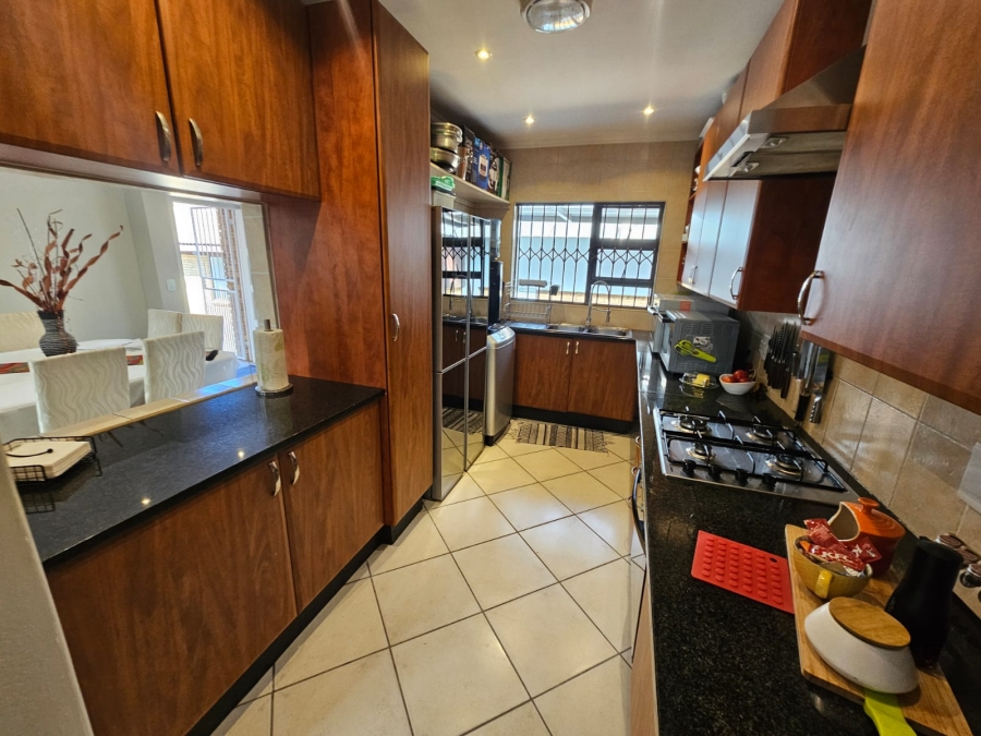 3 Bedroom Property for Sale in New Redruth Gauteng
