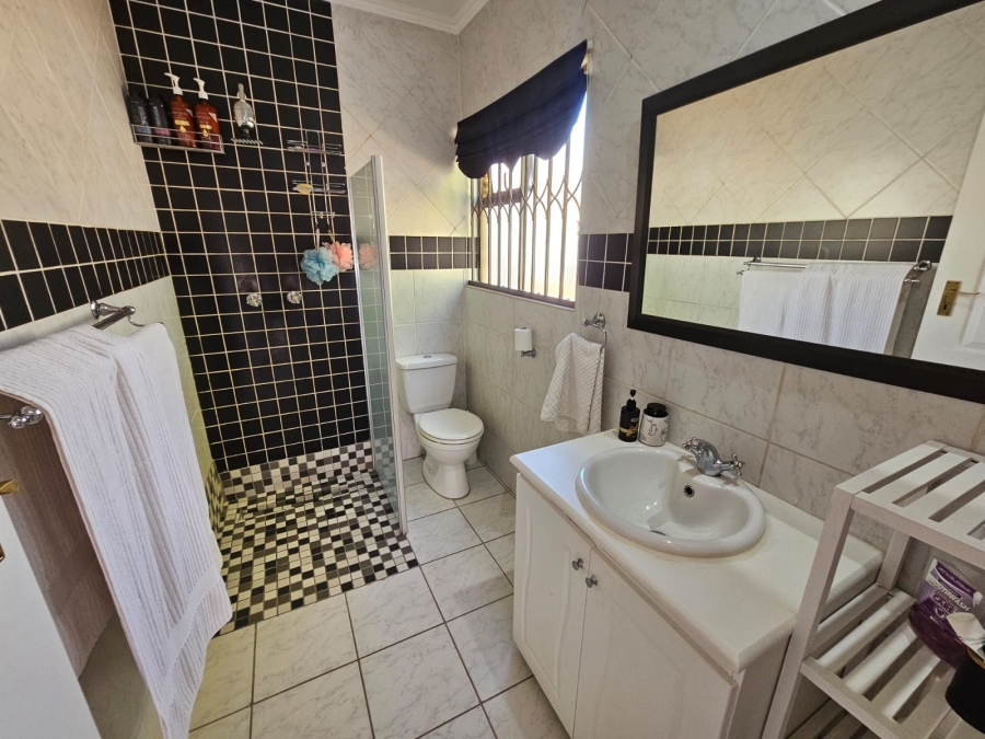 3 Bedroom Property for Sale in New Redruth Gauteng