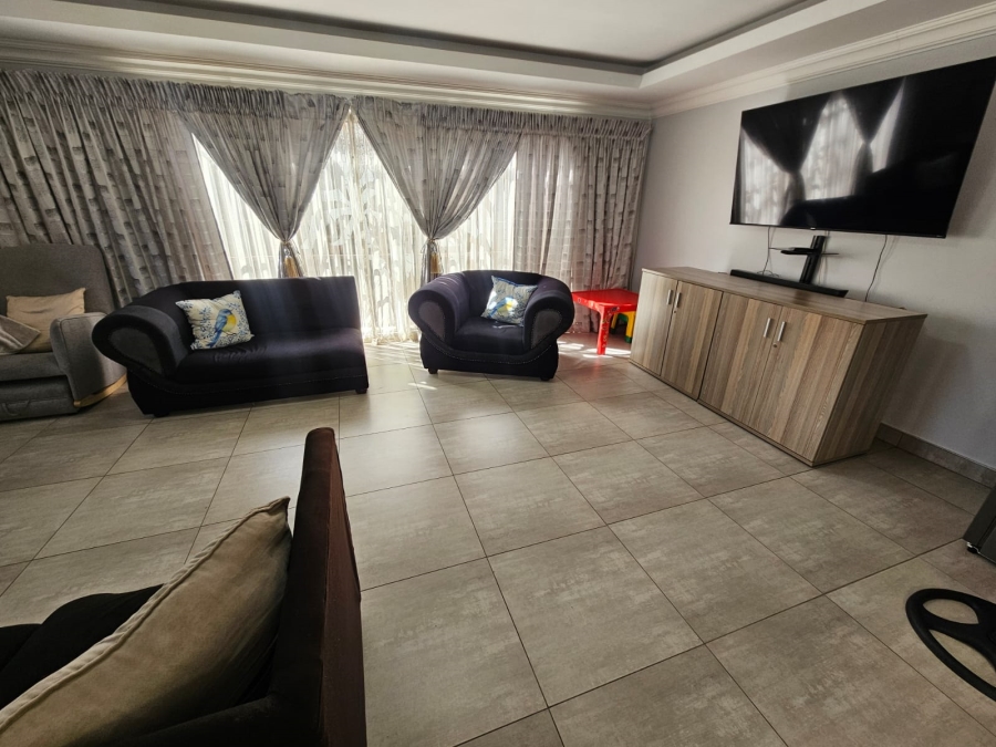 3 Bedroom Property for Sale in Raceview Gauteng