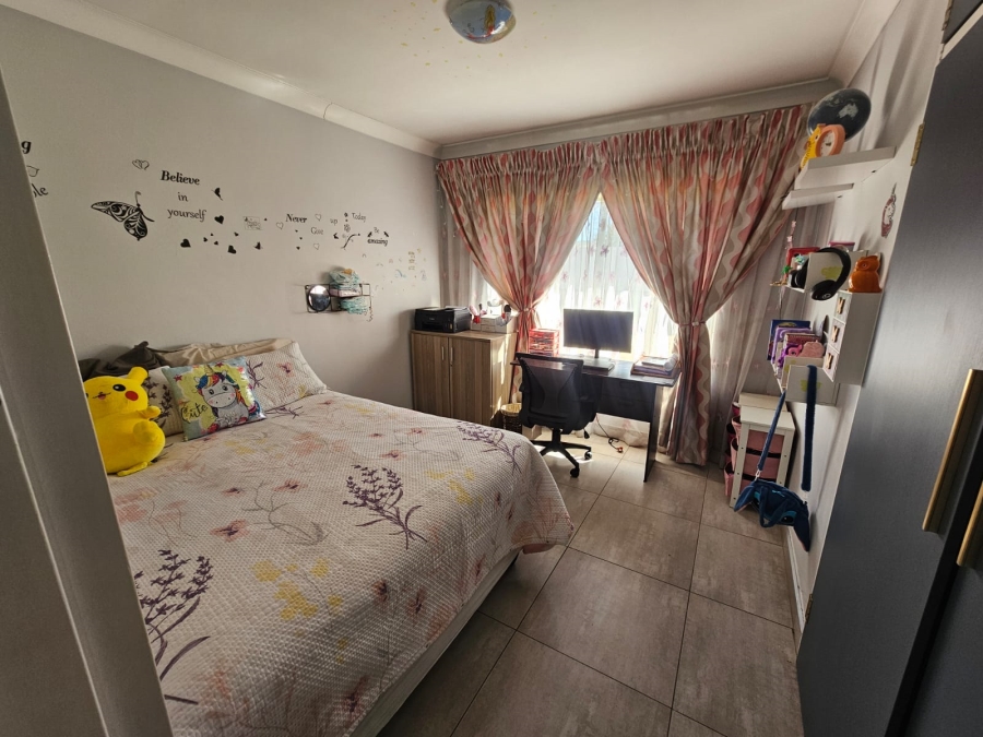 3 Bedroom Property for Sale in Raceview Gauteng