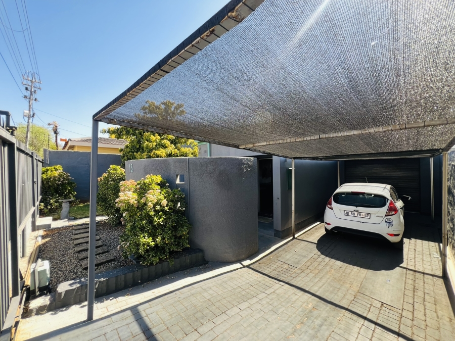 3 Bedroom Property for Sale in Albertville Gauteng