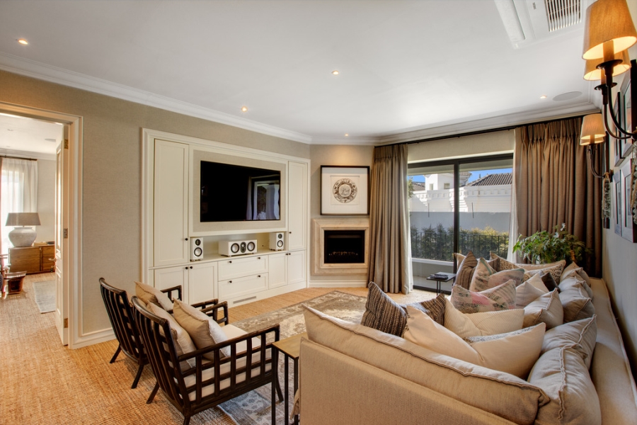 To Let 5 Bedroom Property for Rent in Hyde Park Gauteng