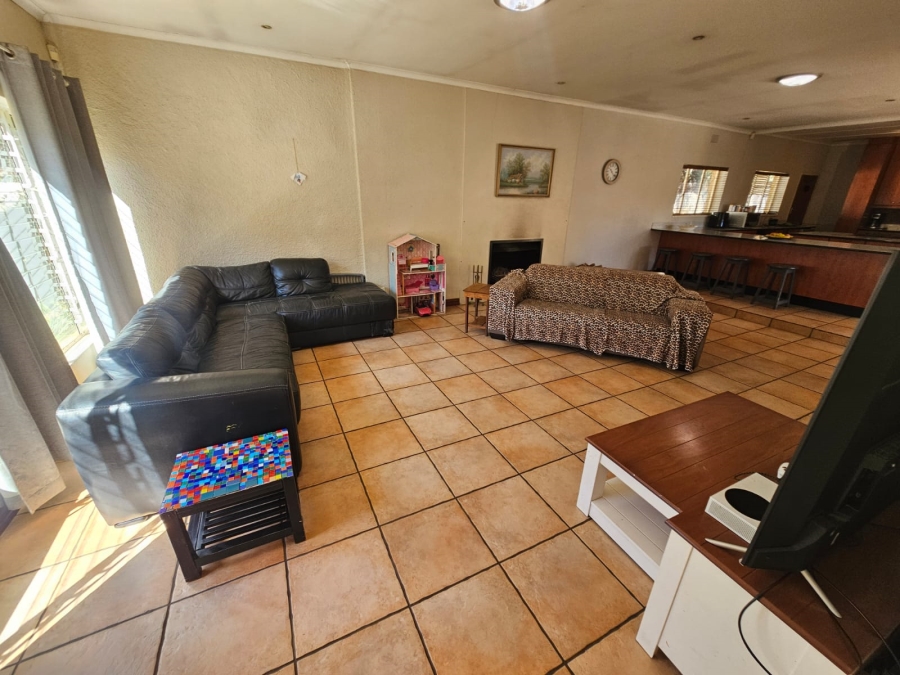 3 Bedroom Property for Sale in New Redruth Gauteng