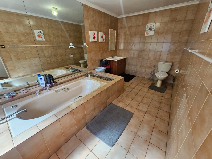 3 Bedroom Property for Sale in New Redruth Gauteng