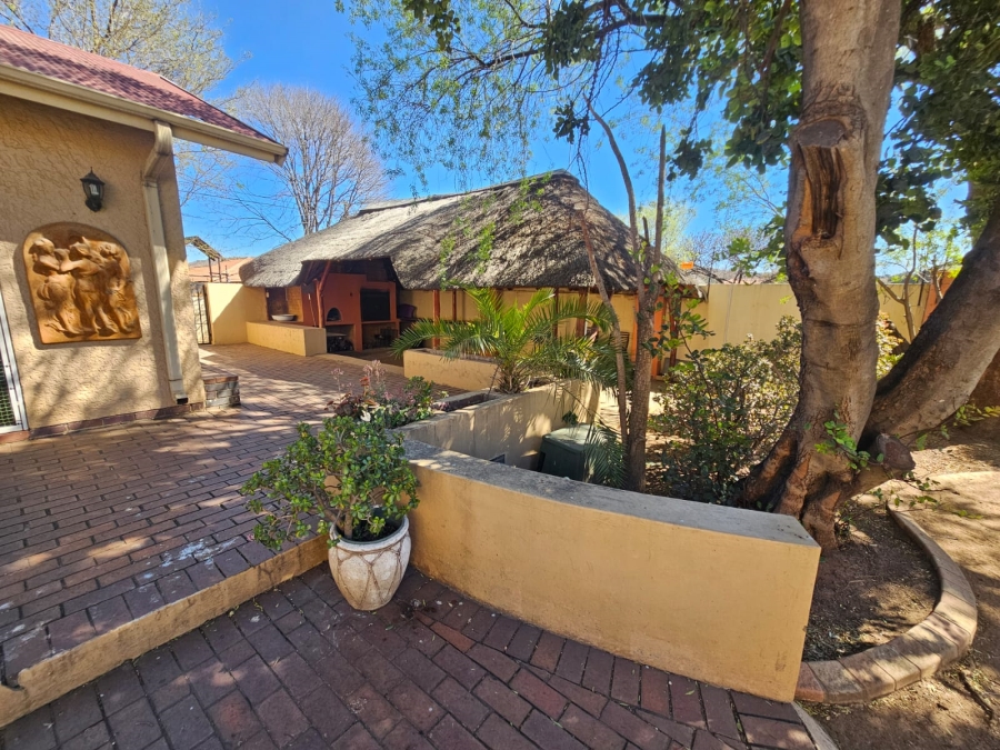 3 Bedroom Property for Sale in New Redruth Gauteng