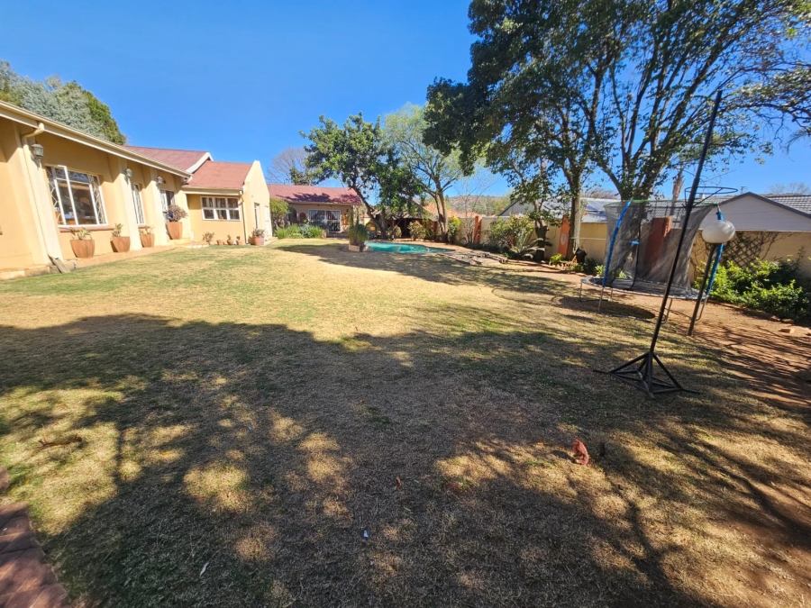 3 Bedroom Property for Sale in New Redruth Gauteng