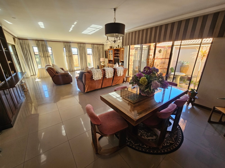 3 Bedroom Property for Sale in New Market Gauteng