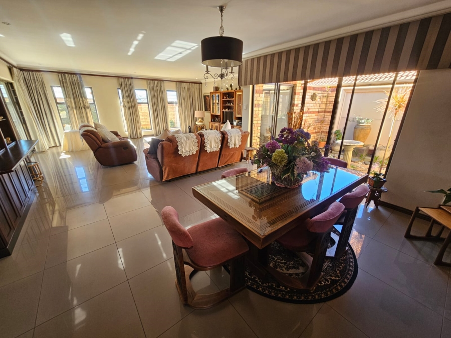 3 Bedroom Property for Sale in New Market Gauteng