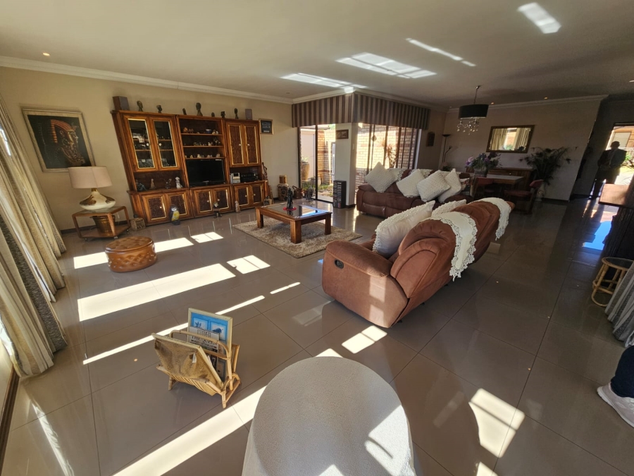 3 Bedroom Property for Sale in New Market Gauteng