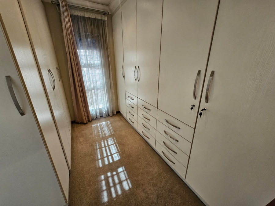 3 Bedroom Property for Sale in New Market Gauteng
