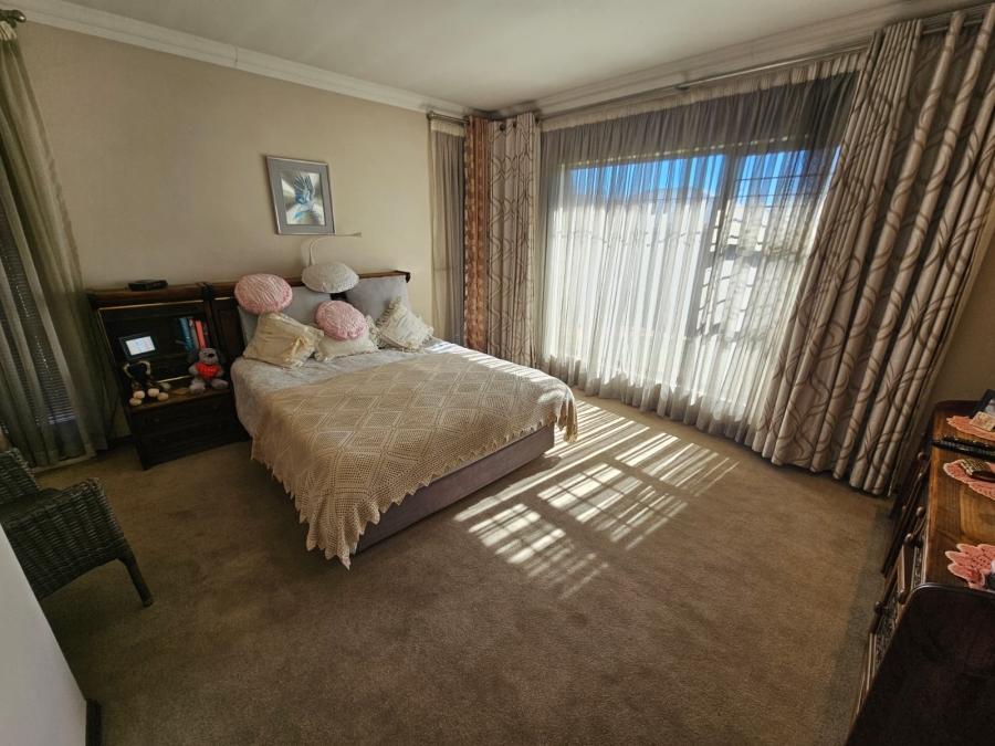3 Bedroom Property for Sale in New Market Gauteng