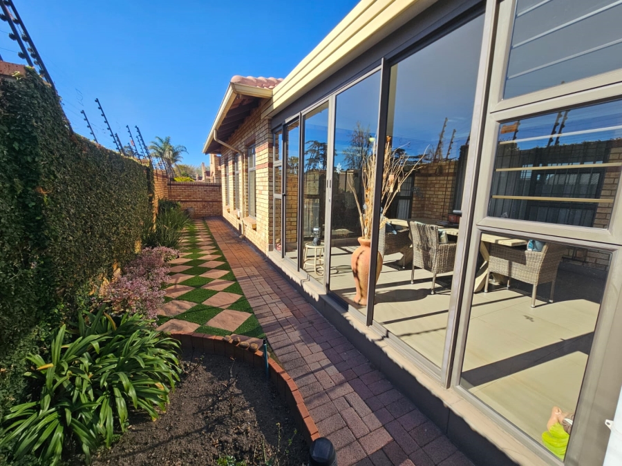 3 Bedroom Property for Sale in New Market Gauteng