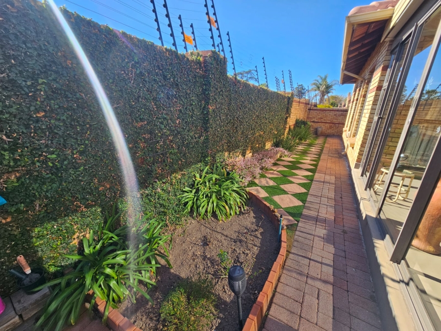 3 Bedroom Property for Sale in New Market Gauteng