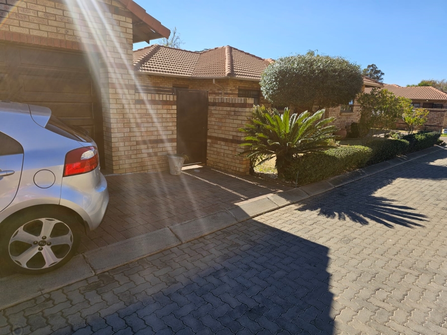 3 Bedroom Property for Sale in New Market Gauteng