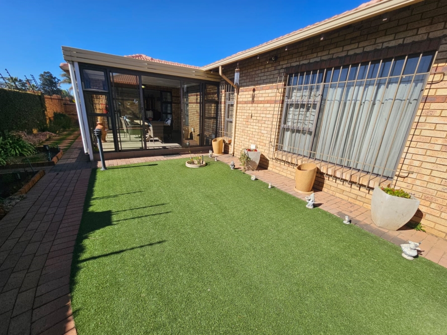 3 Bedroom Property for Sale in New Market Gauteng