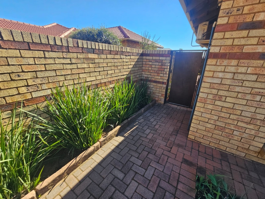 3 Bedroom Property for Sale in New Market Gauteng