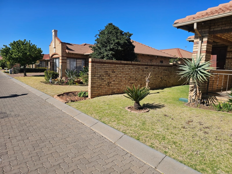 3 Bedroom Property for Sale in New Market Gauteng