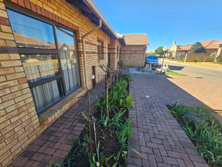 3 Bedroom Property for Sale in New Market Gauteng