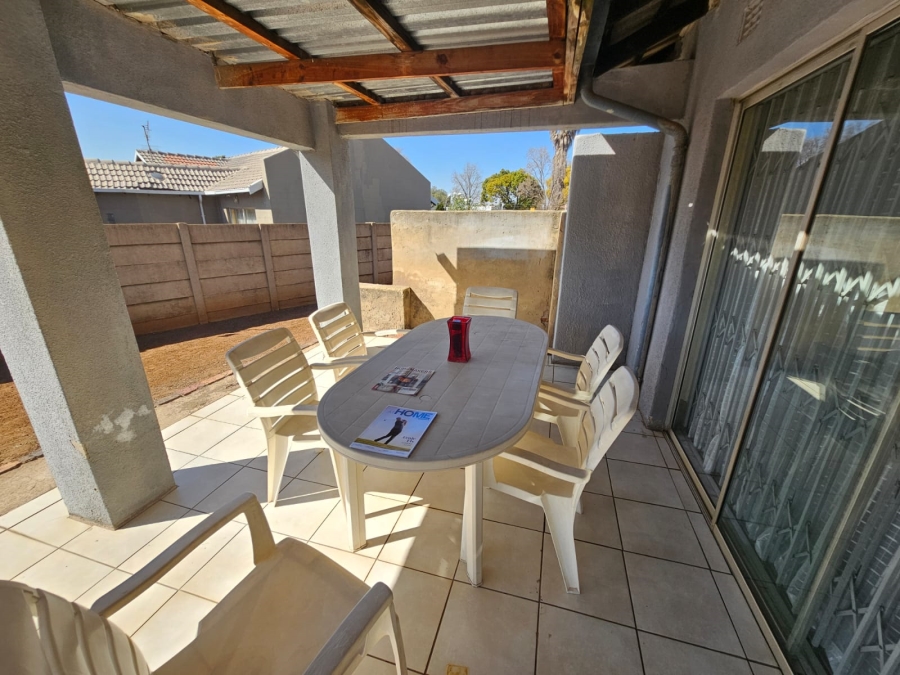 3 Bedroom Property for Sale in Mayberry Park Gauteng