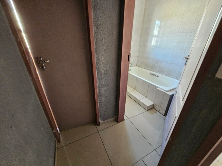3 Bedroom Property for Sale in Mayberry Park Gauteng