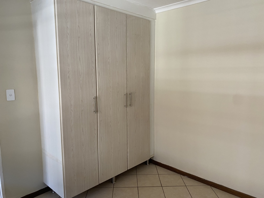 To Let 2 Bedroom Property for Rent in Equestria Gauteng