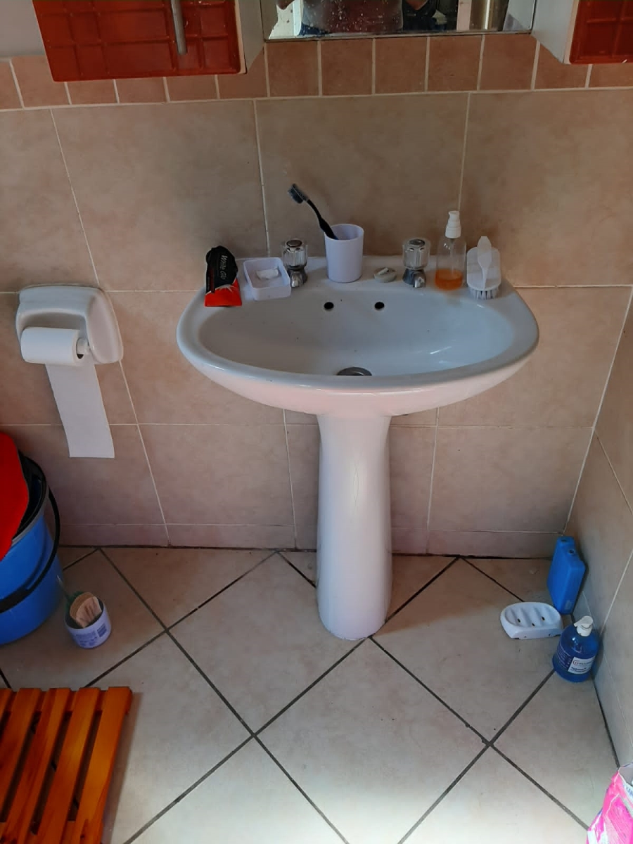 To Let 2 Bedroom Property for Rent in Equestria Gauteng