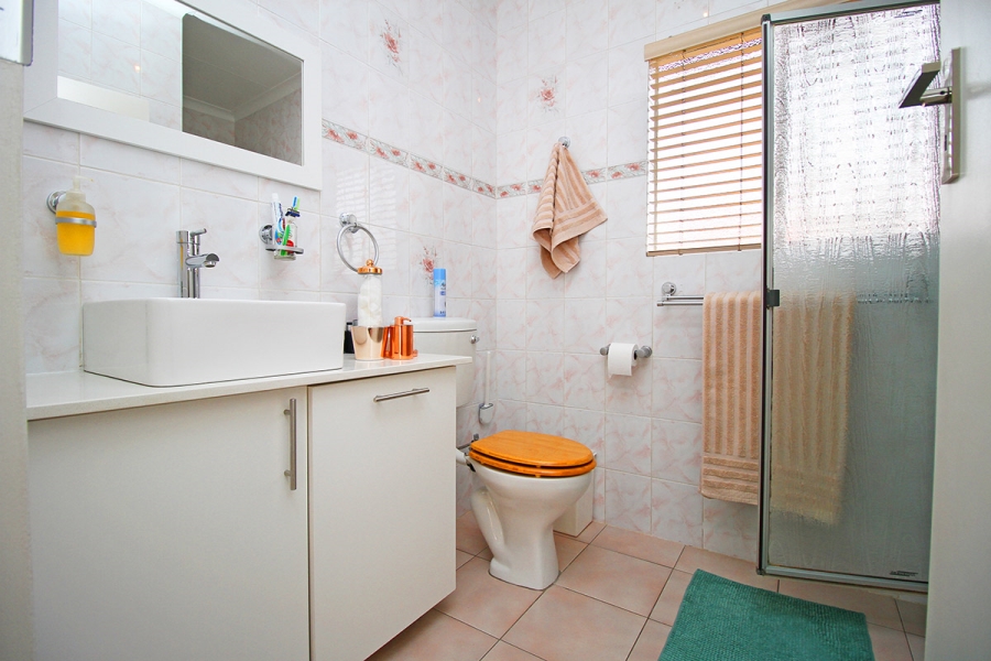 3 Bedroom Property for Sale in Isandovale Gauteng