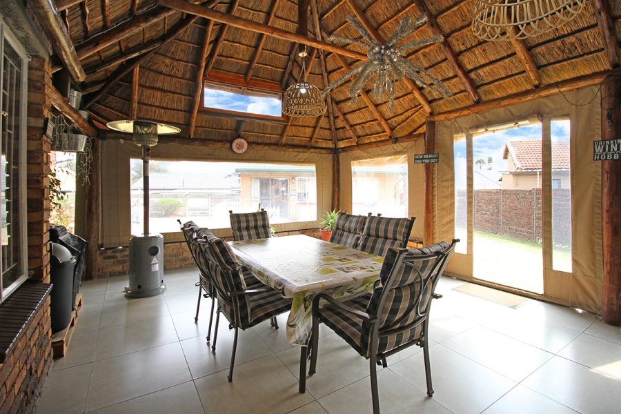 3 Bedroom Property for Sale in Isandovale Gauteng
