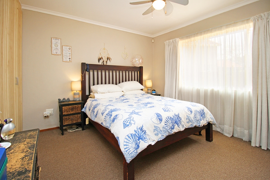 3 Bedroom Property for Sale in Isandovale Gauteng